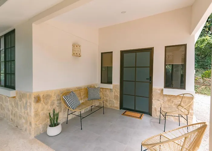 Family Jungle Stay, Minutes To Playa Conchal Guest house