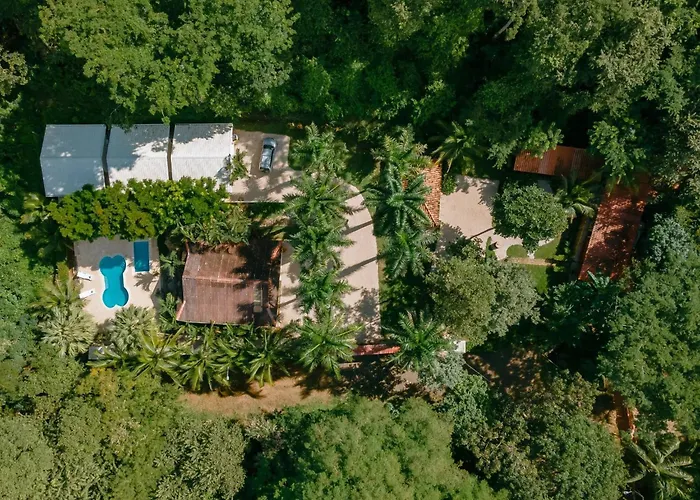 Family Jungle Stay, Minutes To Playa Conchal Guest house